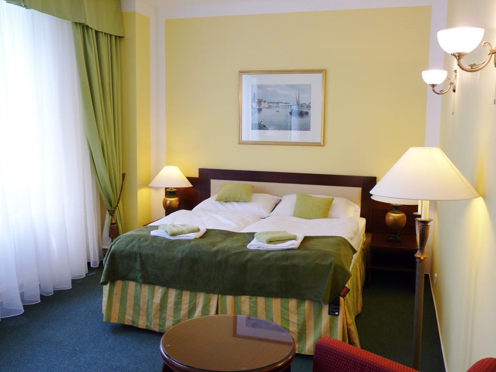Hotell & Florian Prag